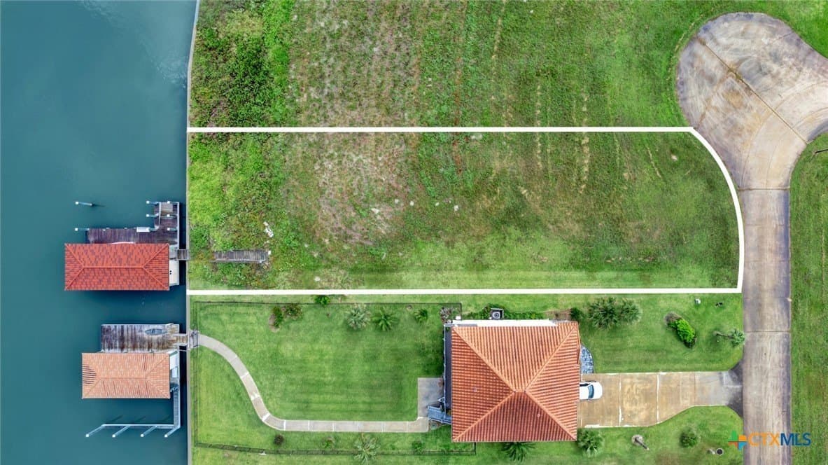 0.27 acres in Calhoun County - photo 24