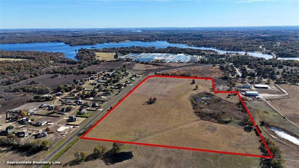 41.18 acres in Henderson County - photo 3