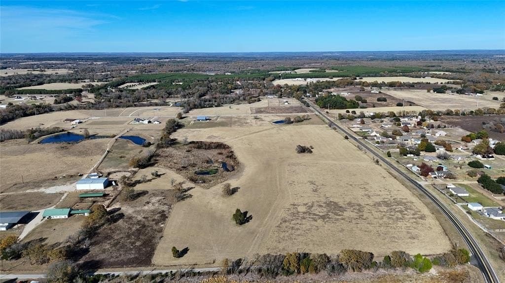 41.18 acres in Henderson County - photo 2