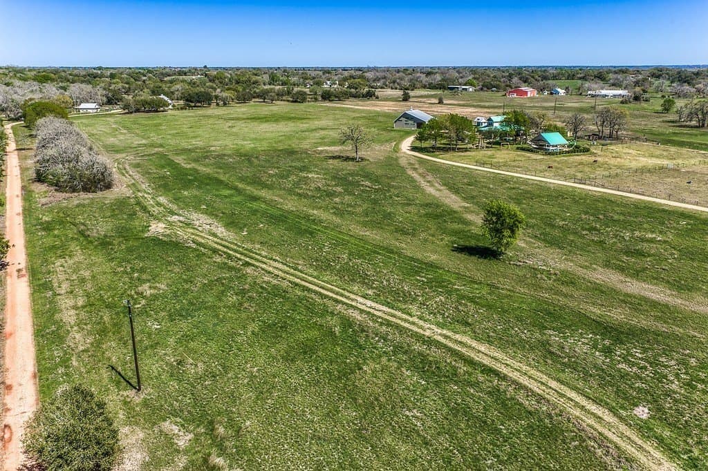 10 acres in Fayette County - photo 7