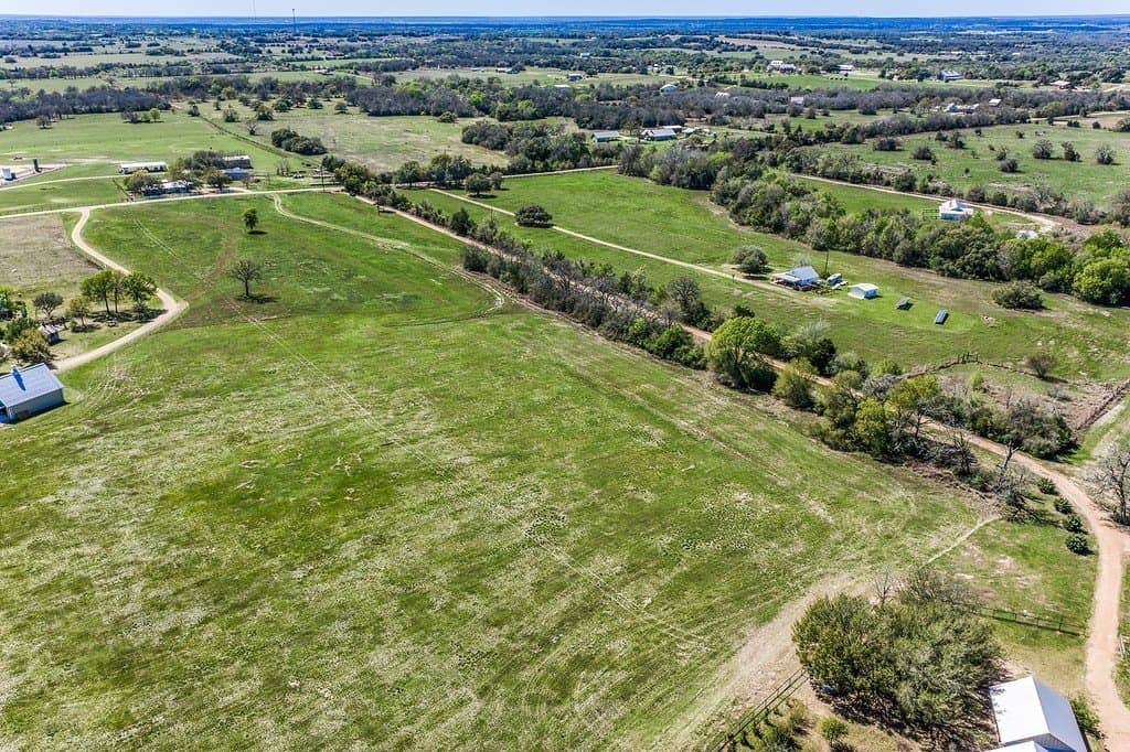 10 acres in Fayette County - photo 2