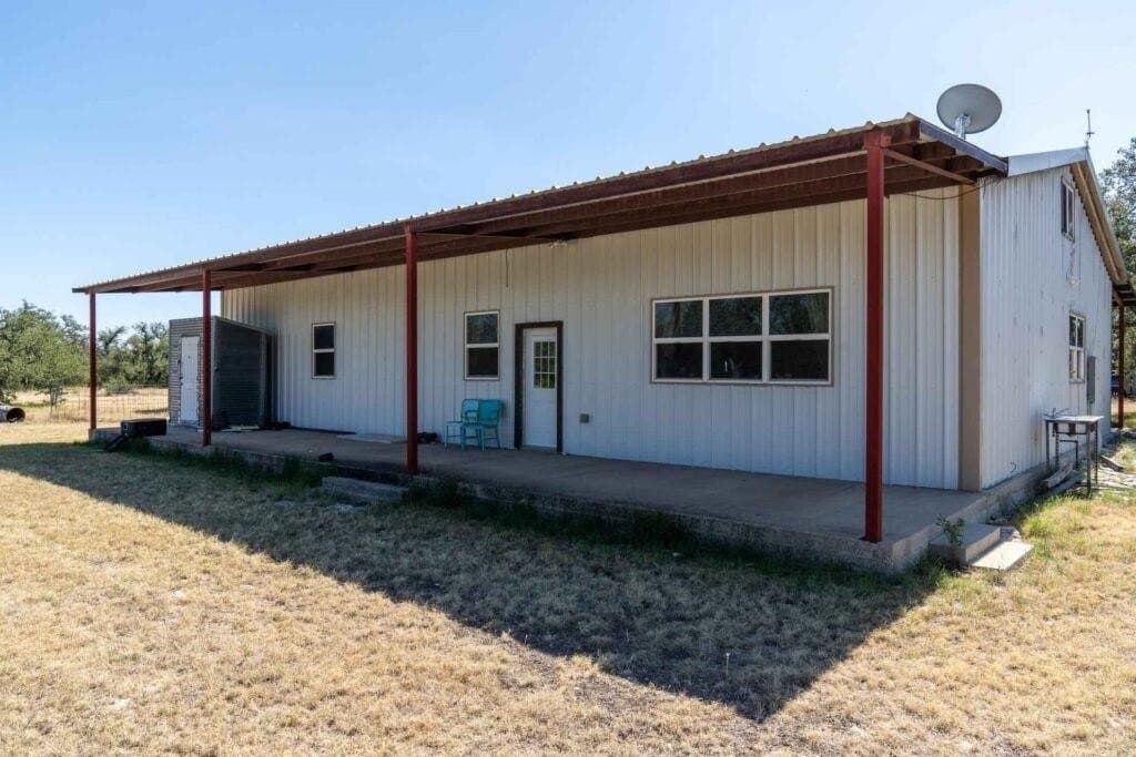 289 acres in Kimble County - photo 17