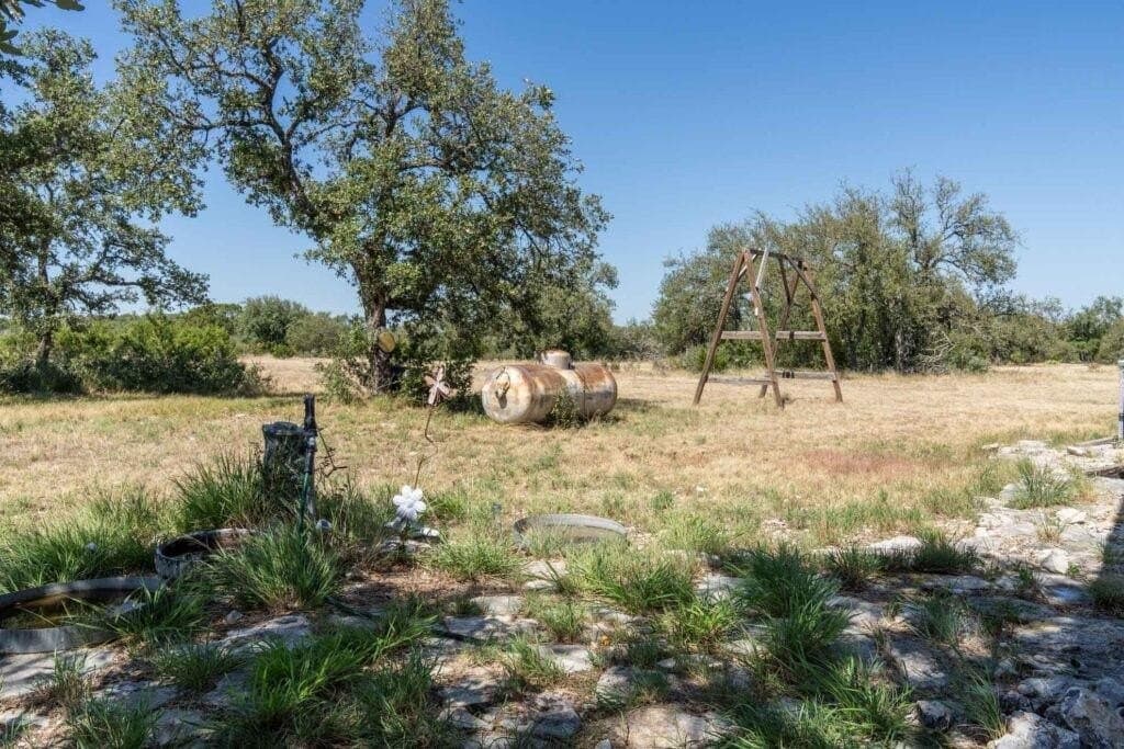 289 acres in Kimble County - photo 11