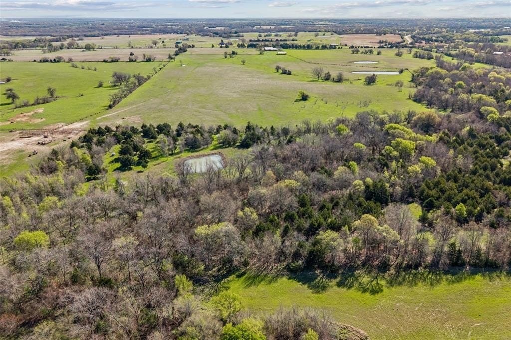 16.66 acres in Hunt County - photo 4