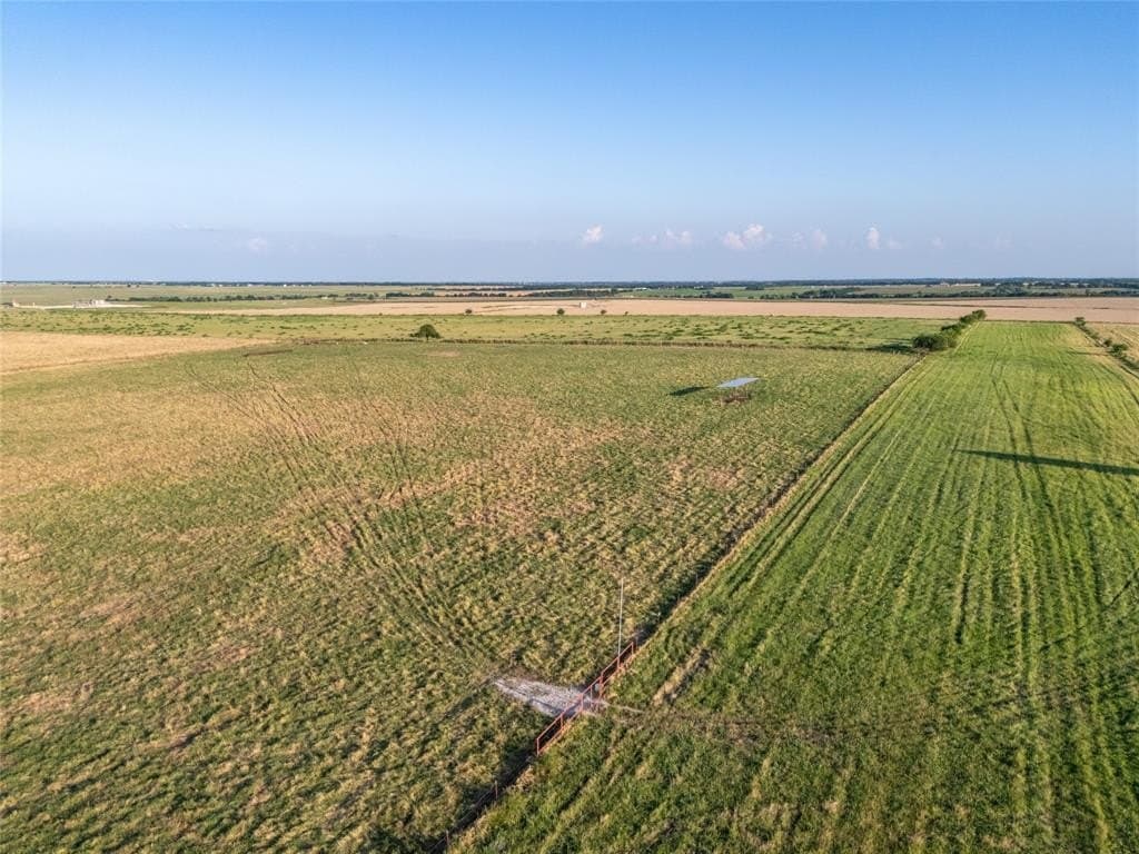 250.49 acres in Denton County - photo 2