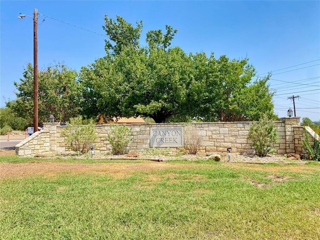 0.04 acres in Hood County - photo 24
