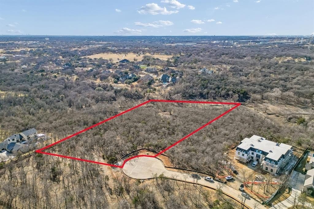 1.76 acres in Tarrant County - photo 3