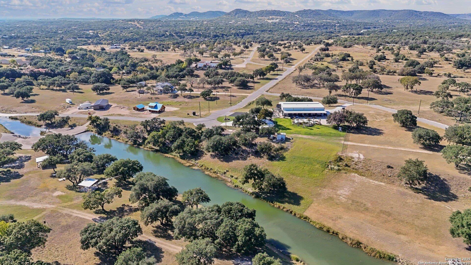 5.96 acres in Bandera County - photo 4
