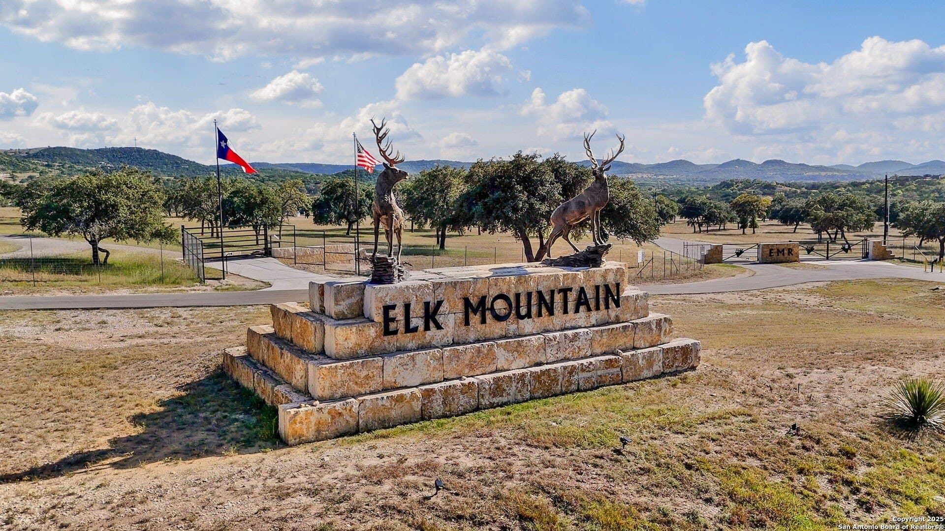5.96 acres in Bandera County - photo 3
