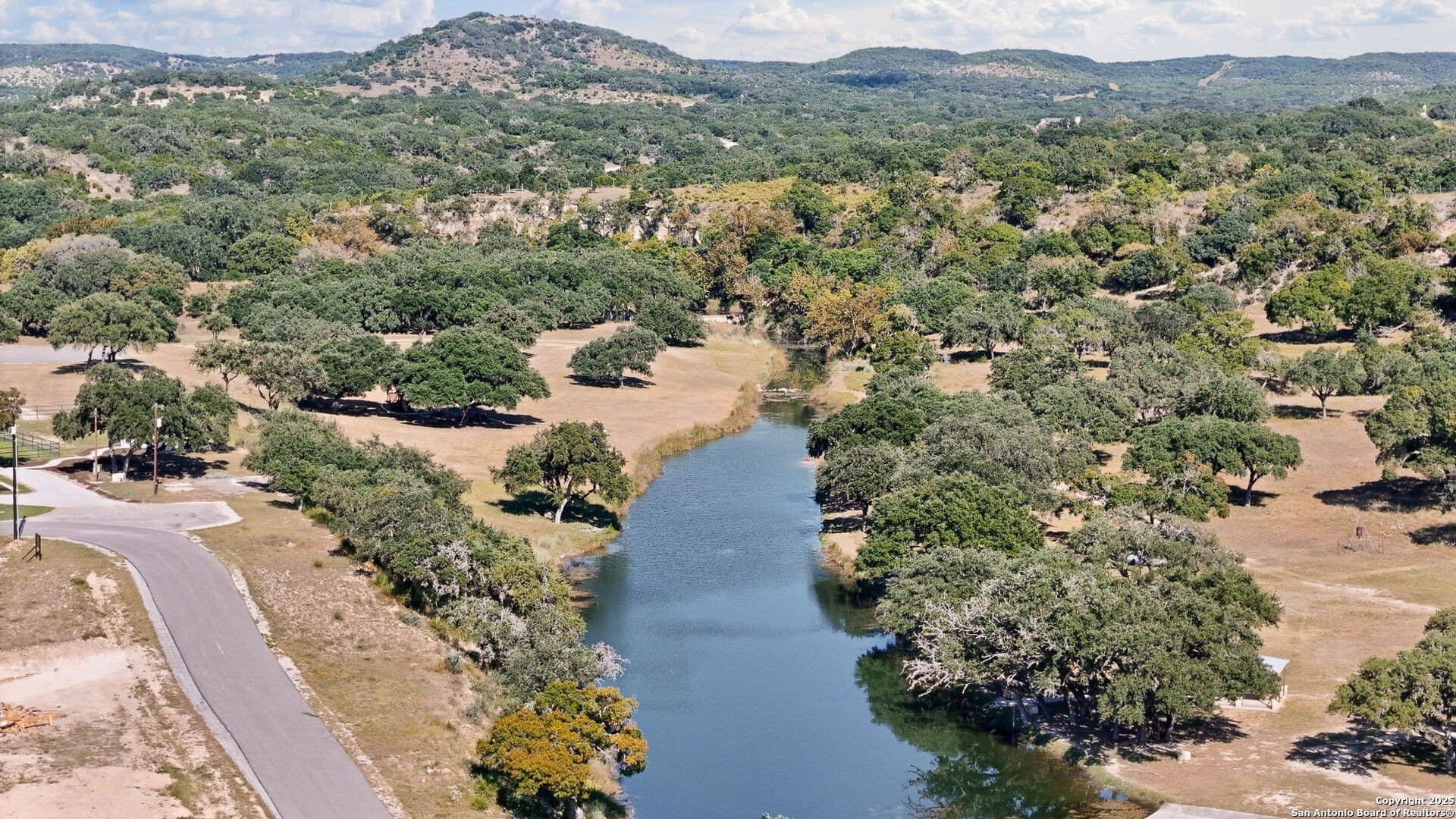 5.96 acres in Bandera County - photo 5
