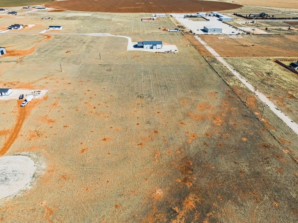 5.47 acres in Gaines County - photo 3