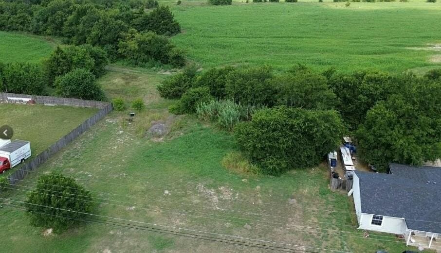 0.21 acres in Ellis County - photo 6
