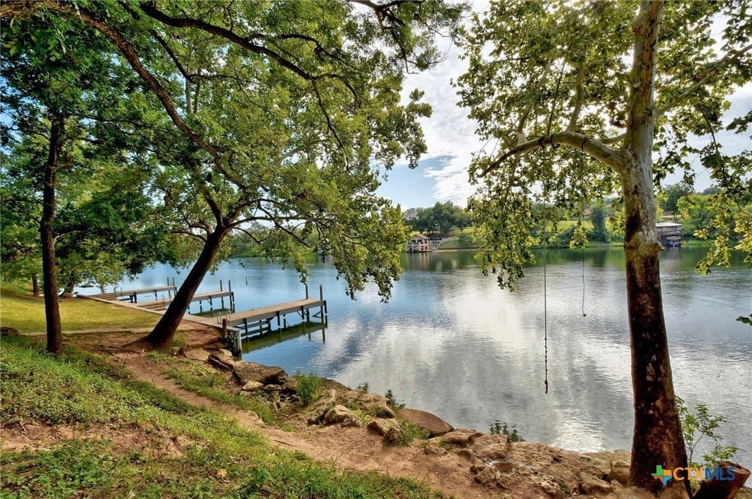 0.62 acres in Travis County - photo 10