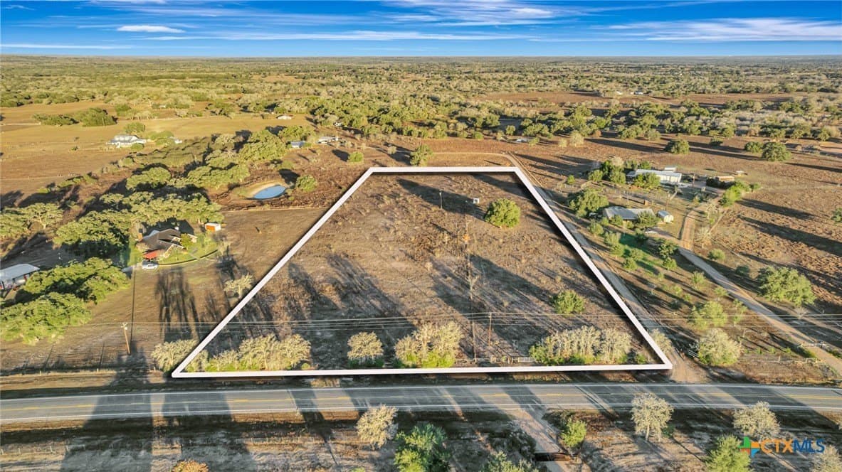 6.9 acres in DeWitt County - photo 2