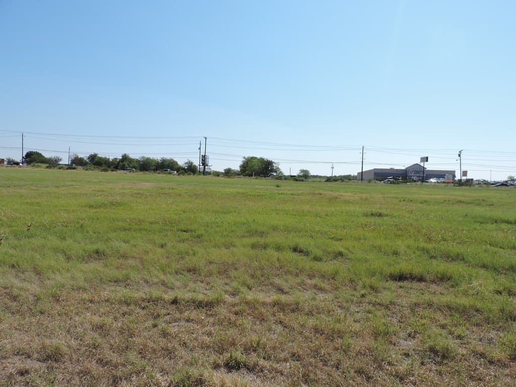 7.95 acres in Henderson County - photo 2