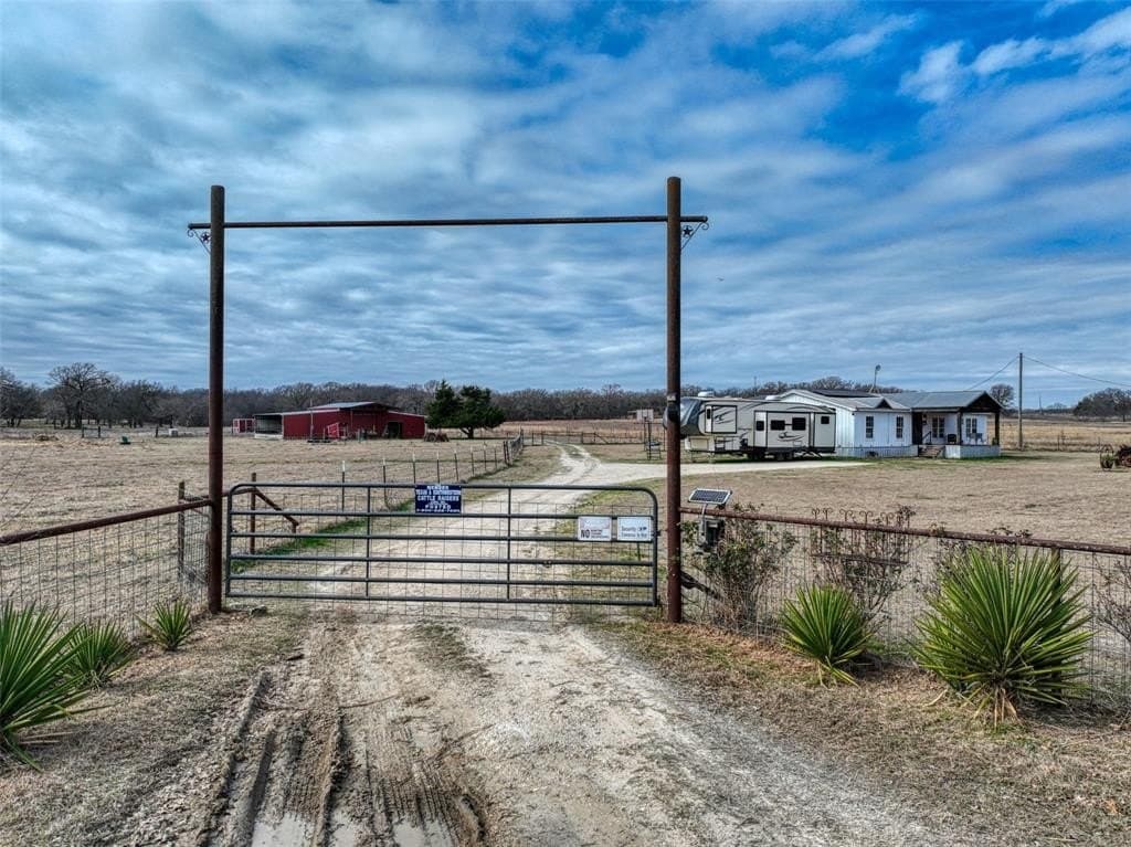 14.23 acres in Hill County - photo 2