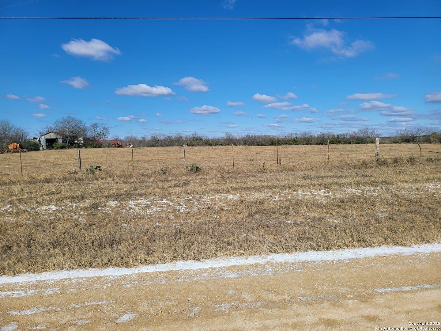 75.19 acres in Guadalupe County - photo 2