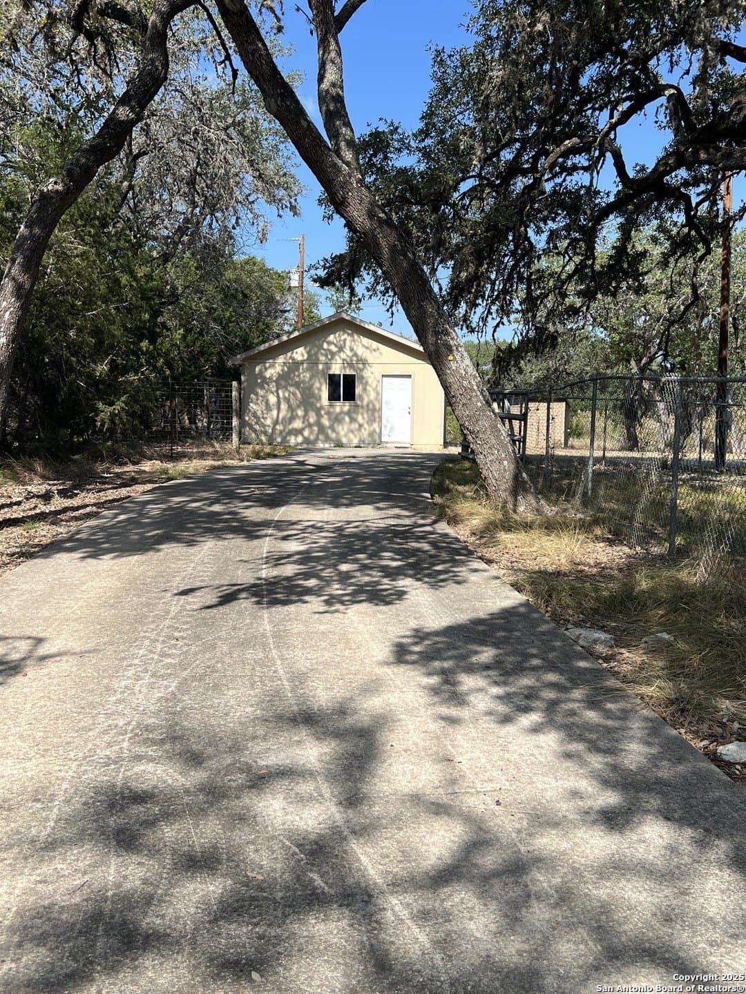 10.73 acres in Bandera County - photo 35