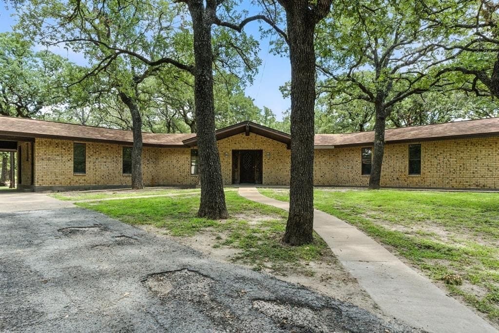 10 acres in Erath County - photo 8