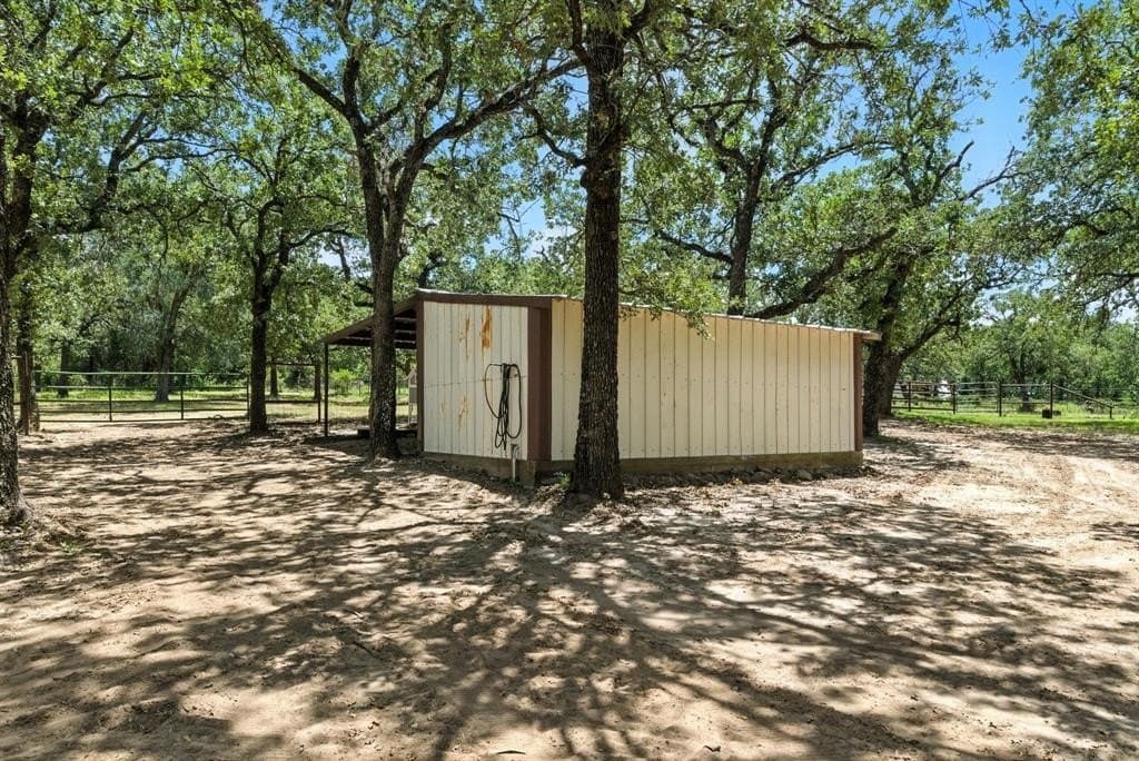10 acres in Erath County - photo 34
