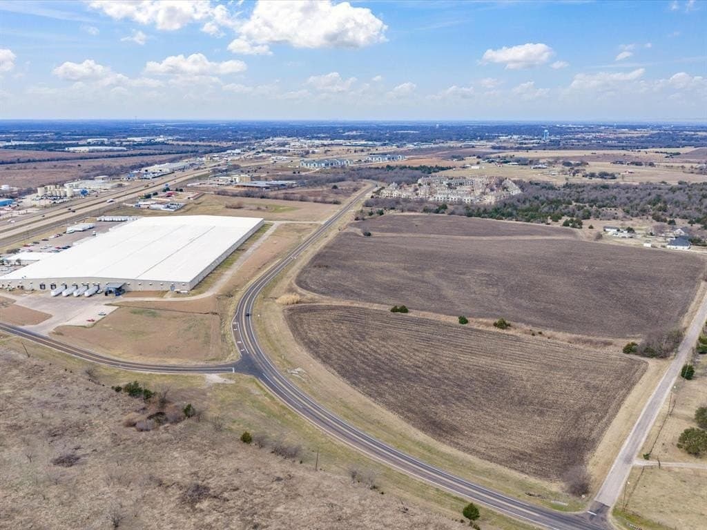 37.73 acres in Ellis County - photo 11