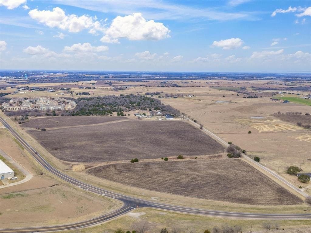 37.73 acres in Ellis County - photo 14