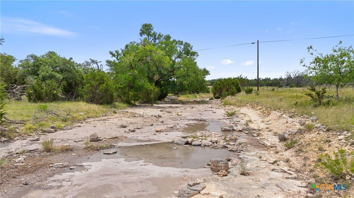 397.23 acres in Gillespie County - photo 19