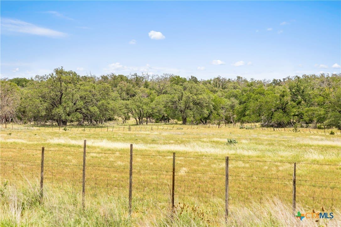 397.23 acres in Gillespie County - photo 24