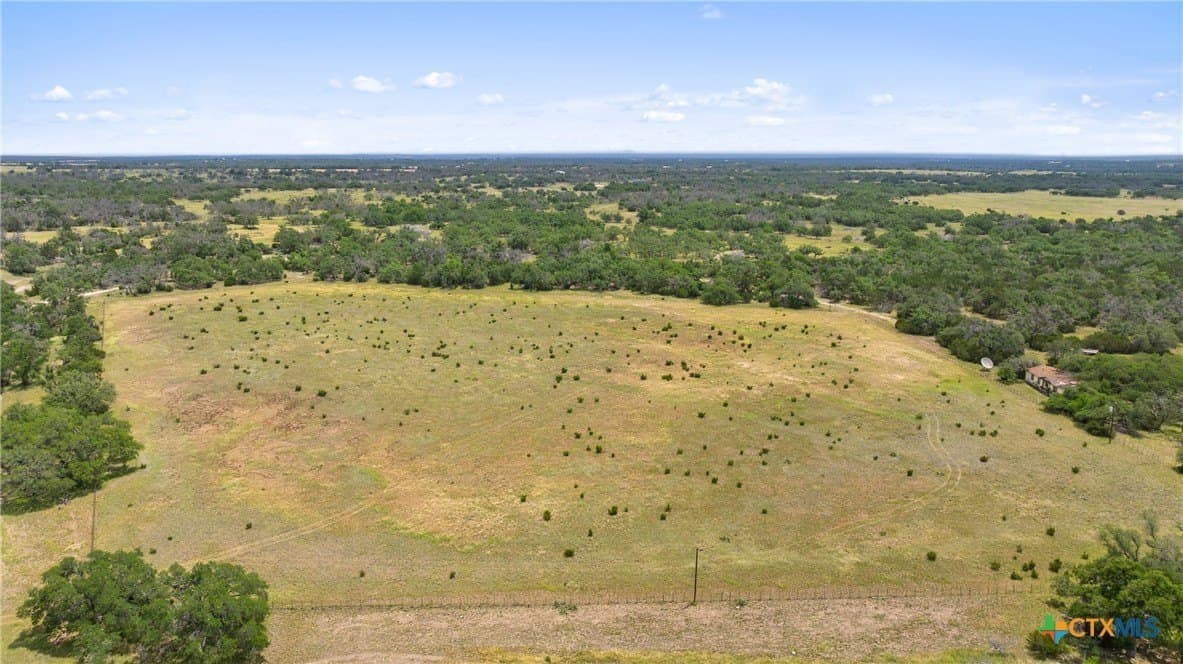 397.23 acres in Gillespie County - photo 12
