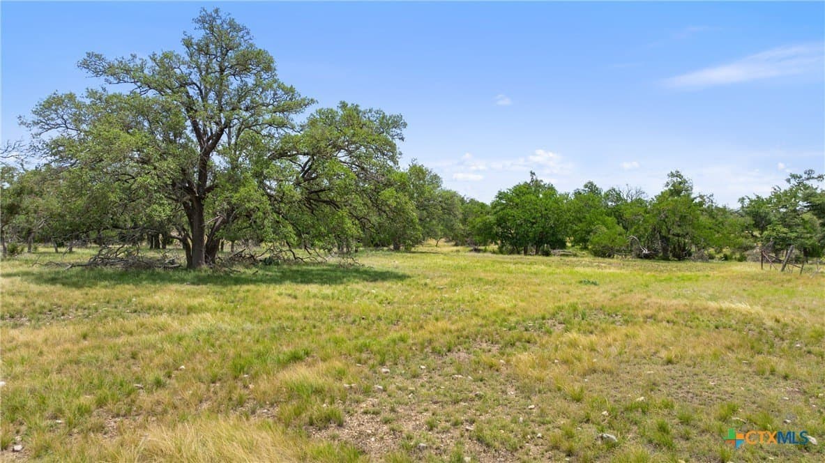397.23 acres in Gillespie County - photo 21