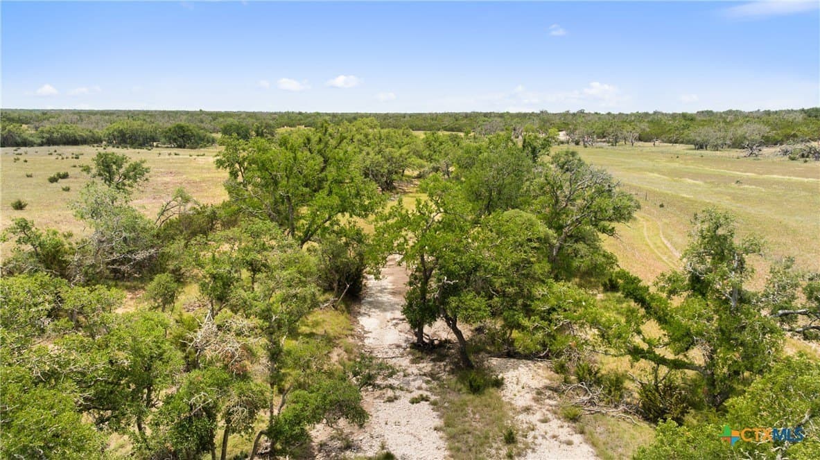 397.23 acres in Gillespie County - photo 13
