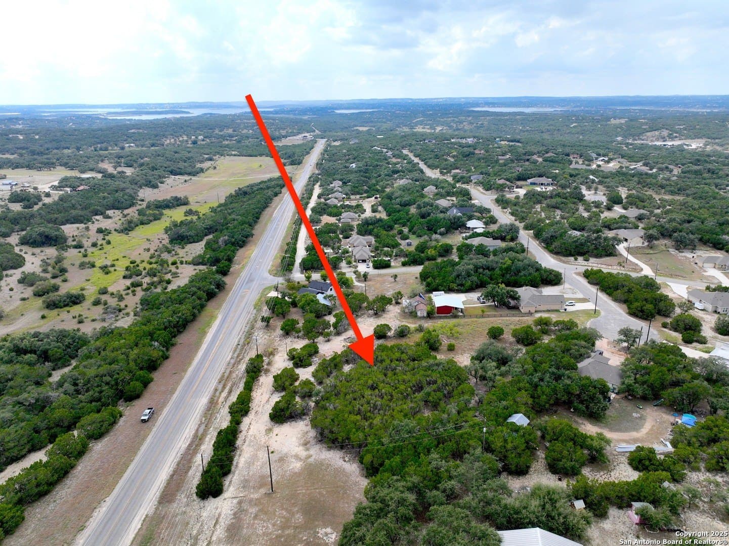 0.99 acres in Comal County - photo 5