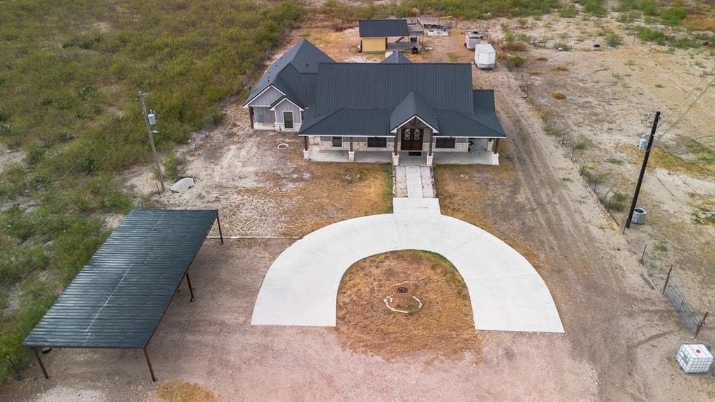 436,035 acres in Maverick County - photo 83