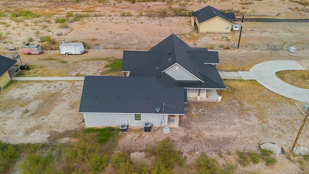 436,035 acres in Maverick County - photo 6