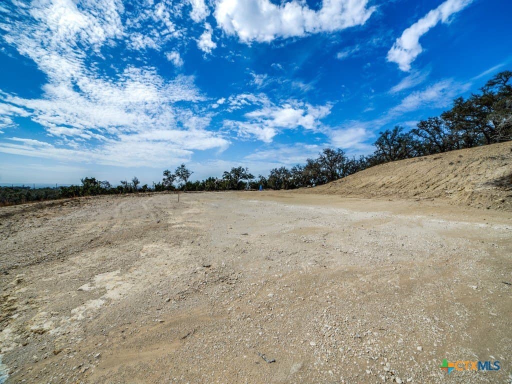 5.27 acres in Kendall County - photo 4