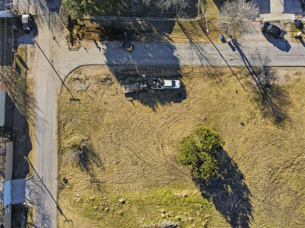 3737 Kolloch Drive
