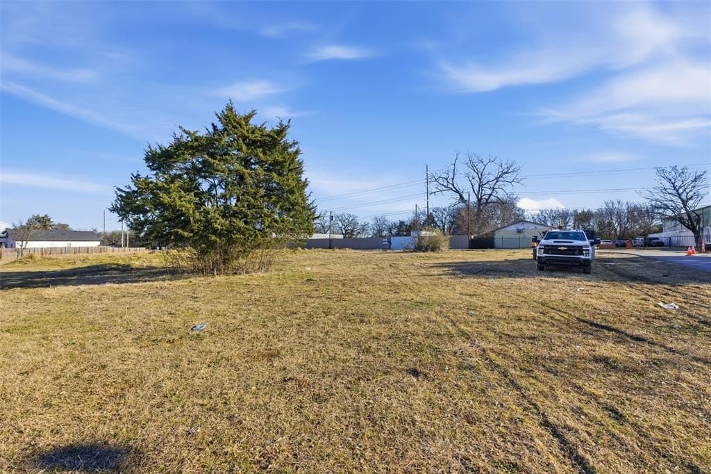0.24 acres in Dallas County - photo 11