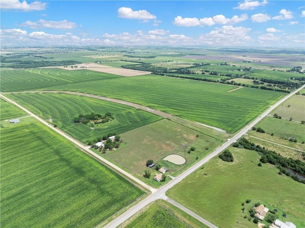 126 acres in McLennan County - photo 2