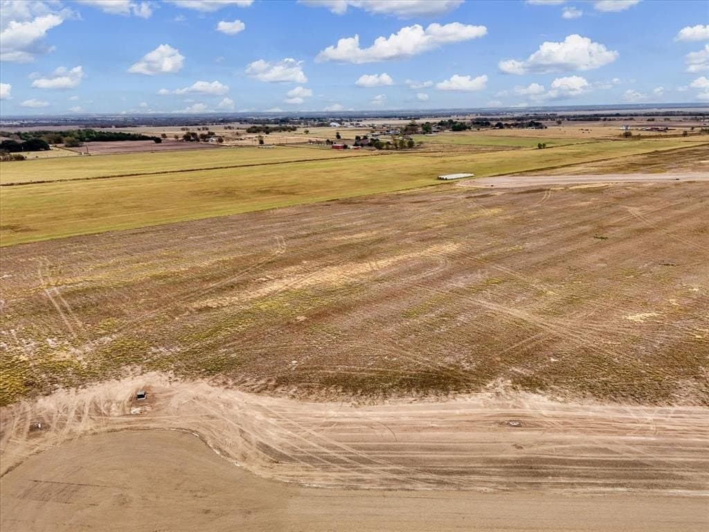 1.71 acres in McLennan County - photo 2