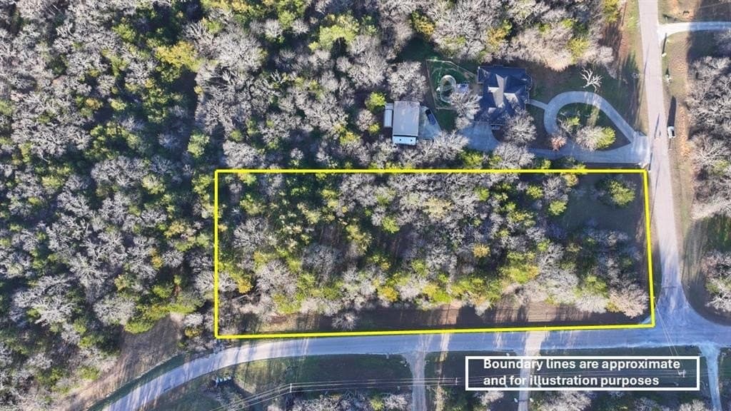 2.02 acres in Cooke County - photo 2
