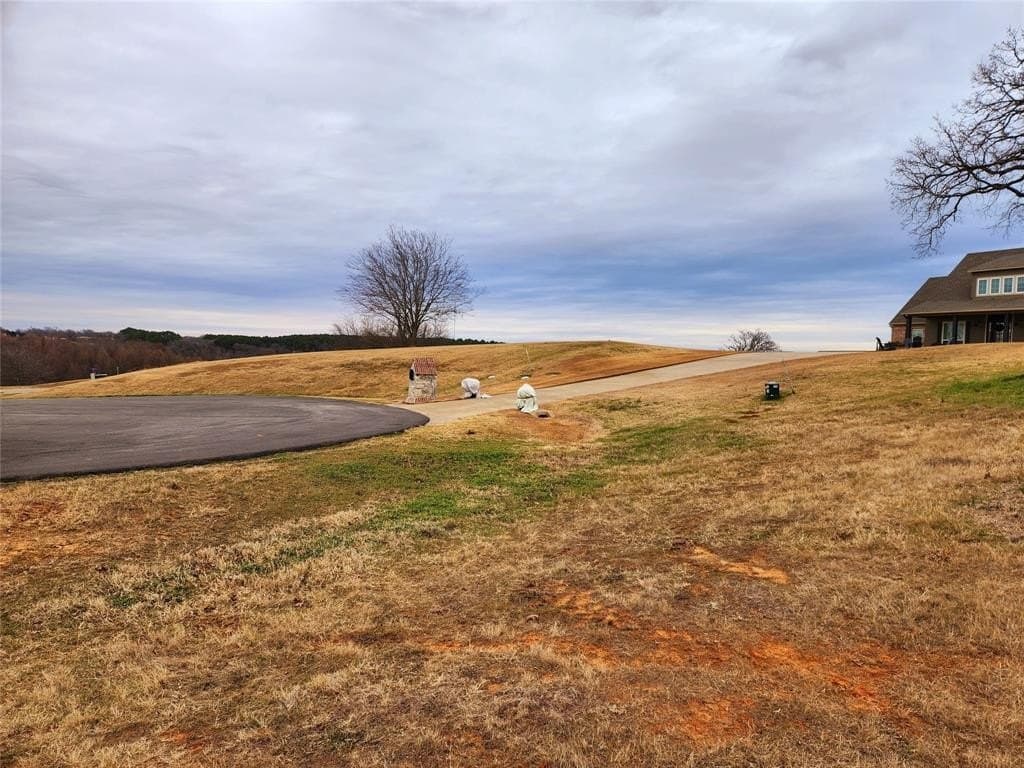 1.02 acres in Henderson County - photo 7