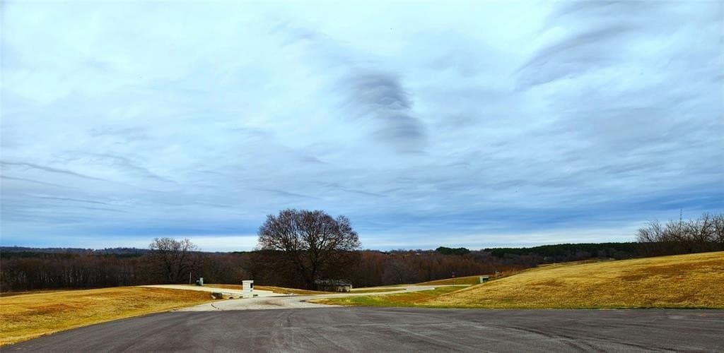 1.02 acres in Henderson County - photo 15