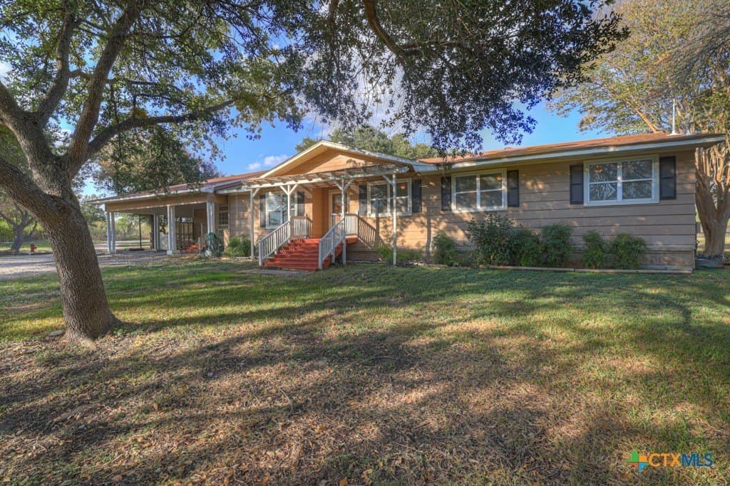 10.06 acres in Comal County - photo 3