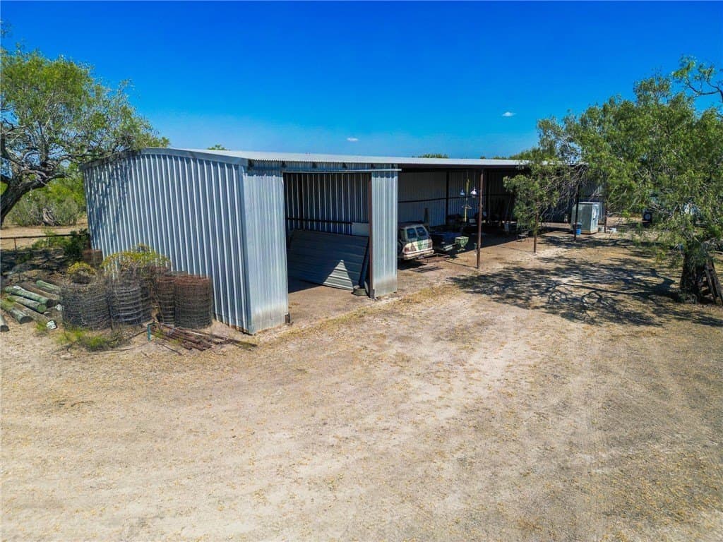 1,919 acres in Atascosa County - photo 5