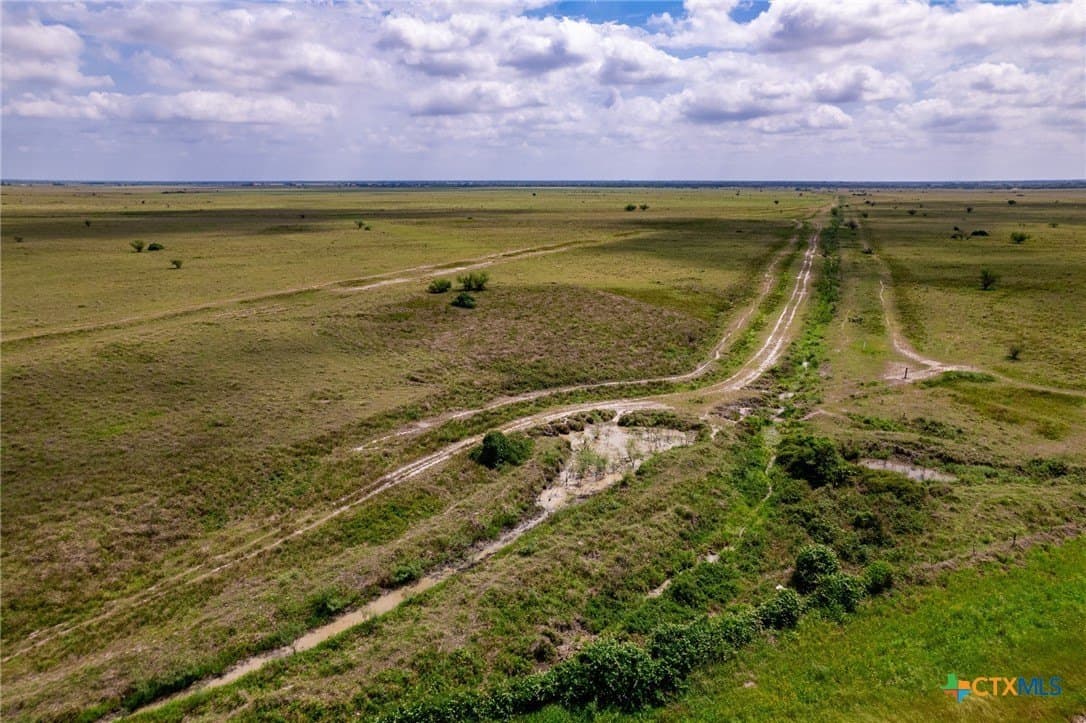 183.75 acres in Victoria County - photo 15