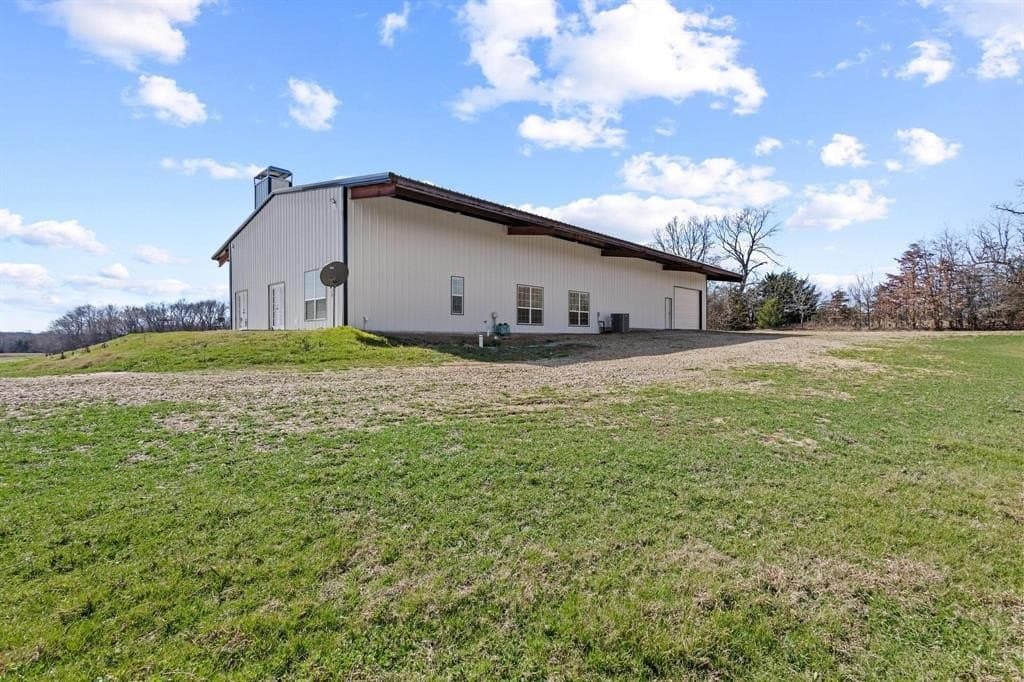 594.65 acres in Lamar County - photo 2