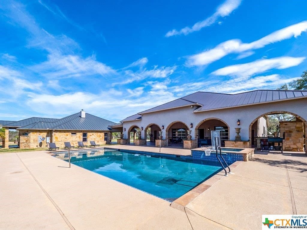 38.94 acres in Hays County - photo 8