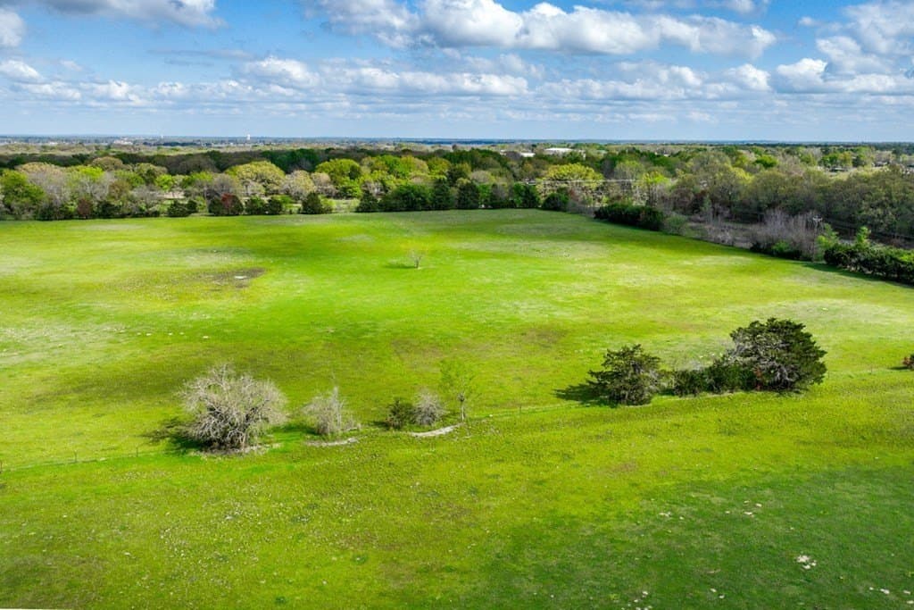 30.68 acres in Henderson County - photo 13