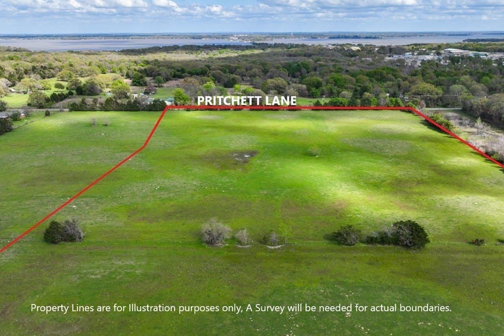 30.68 acres in Henderson County - photo 14