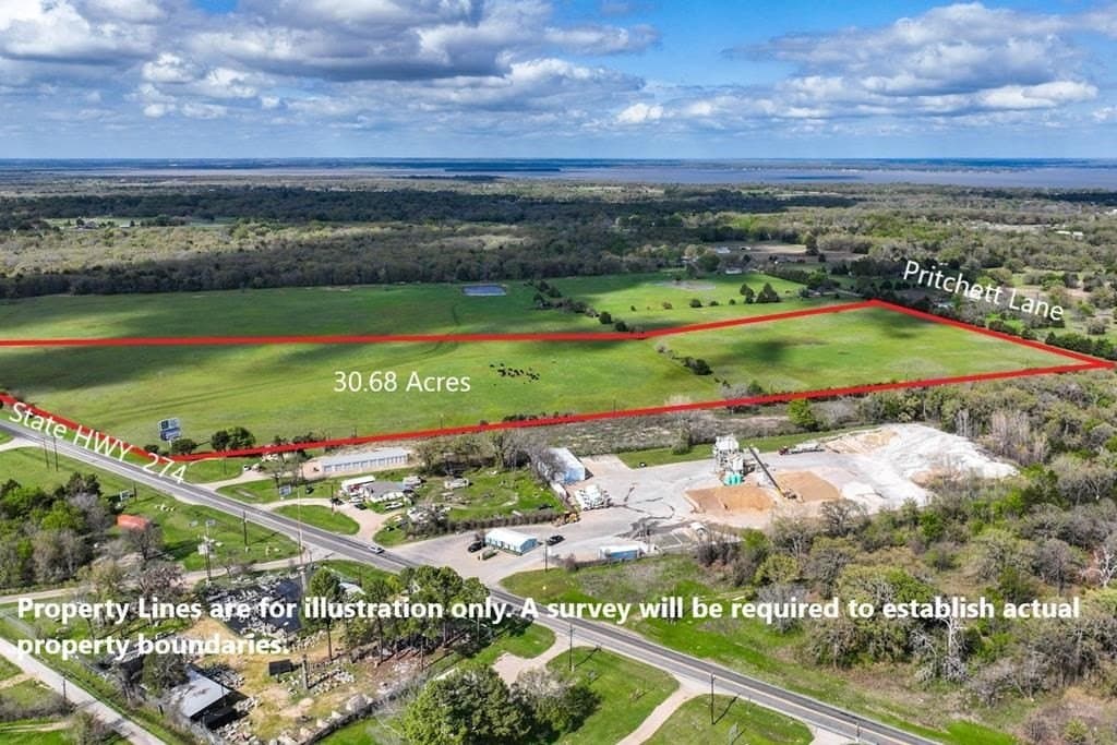 30.68 acres in Henderson County - photo 16